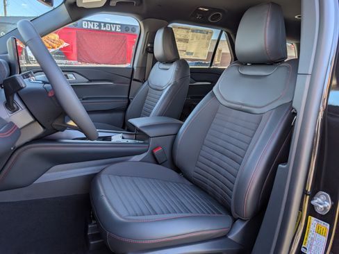 New 2026 Ford Explorer ST-Line w/ ST-Line Street Pack image 22