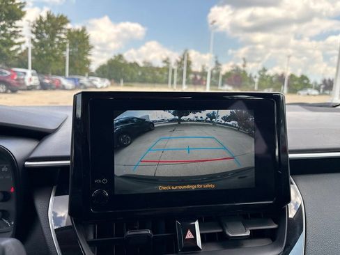 Used 2025 Toyota Corolla LE FWD image 26