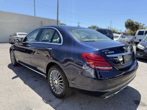 Used 2015 Mercedes-Benz C 300 4MATIC Sedan image 5