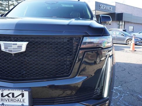 Used 2023 Cadillac Escalade Sport image 18