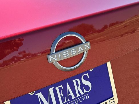 Used 2025 Nissan Sentra SV w/ SV Premium Package FWD image 12
