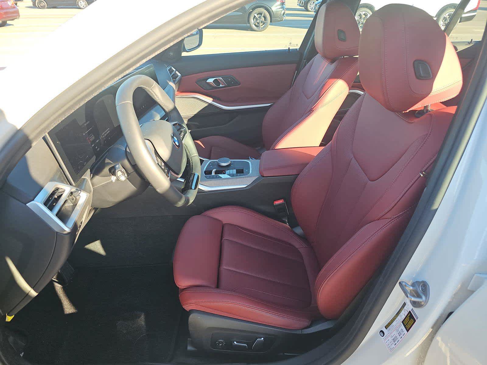 Used 2026 BMW 330i Sedan w/ Premium Package RWD image 4