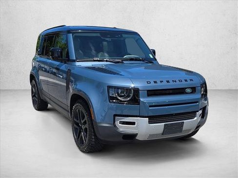 Used 2020 Land Rover Defender 110 HSE AWD/4WD image 3