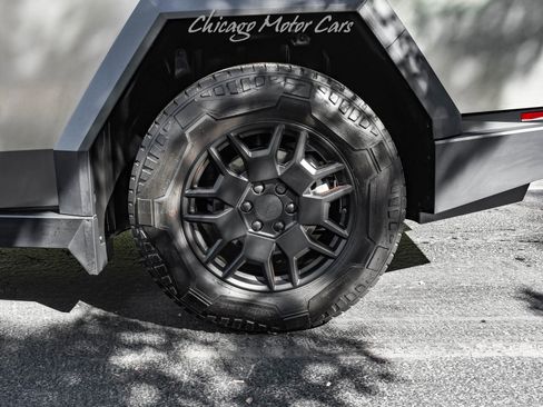 Used 2024 Tesla Cybertruck Cyberbeast image 37