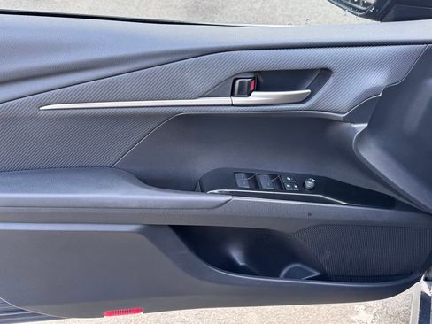 Used 2025 Toyota Camry SE w/ Convenience Package image 25