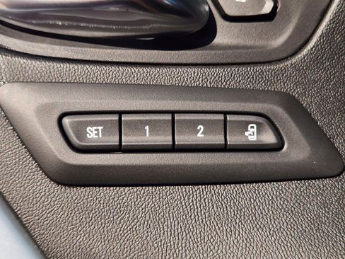 Used 2018 Chevrolet Camaro ZL1 image 30