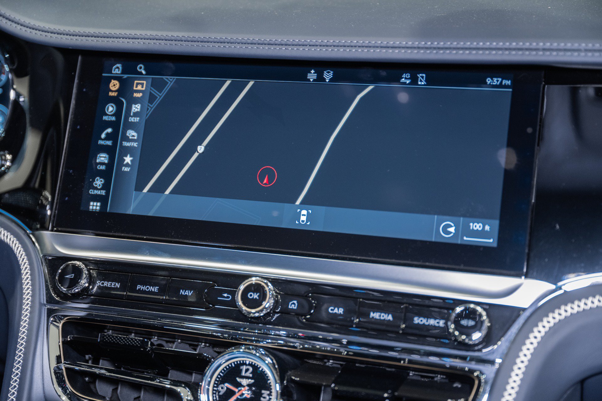 Used 2024 Bentley Flying Spur V8 AWD/4WD image 39