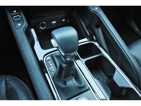 Used 2025 Kia Telluride EX w/ EX Captain's Chair Package FWD image 21