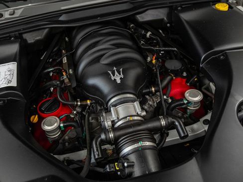 Used 2013 Maserati GranTurismo Convertible RWD image 6