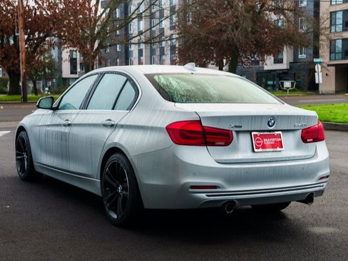Used 2017 BMW 340i xDrive Sedan image 4