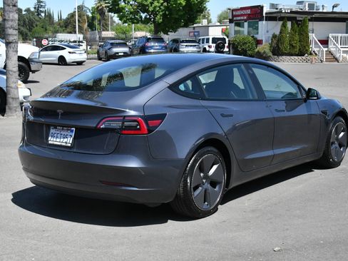 Used 2023 Tesla Model 3 Standard Range RWD image 8