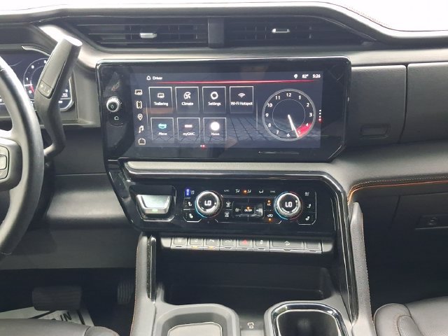 Used 2025 GMC Sierra 2500 AT4 w/ AT4 Premium Plus Package AWD/4WD image 4