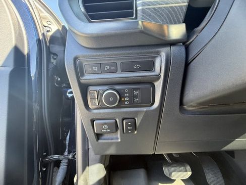 Used 2022 Ford F150 Platinum w/ Equipment Group 701A High image 21