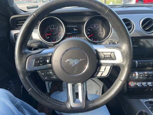 Used 2018 Ford Mustang Premium image 15