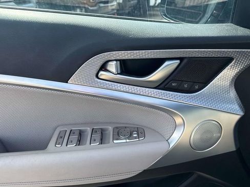 Used 2023 Genesis G70 2.0T w/ Sport Prestige Package image 22