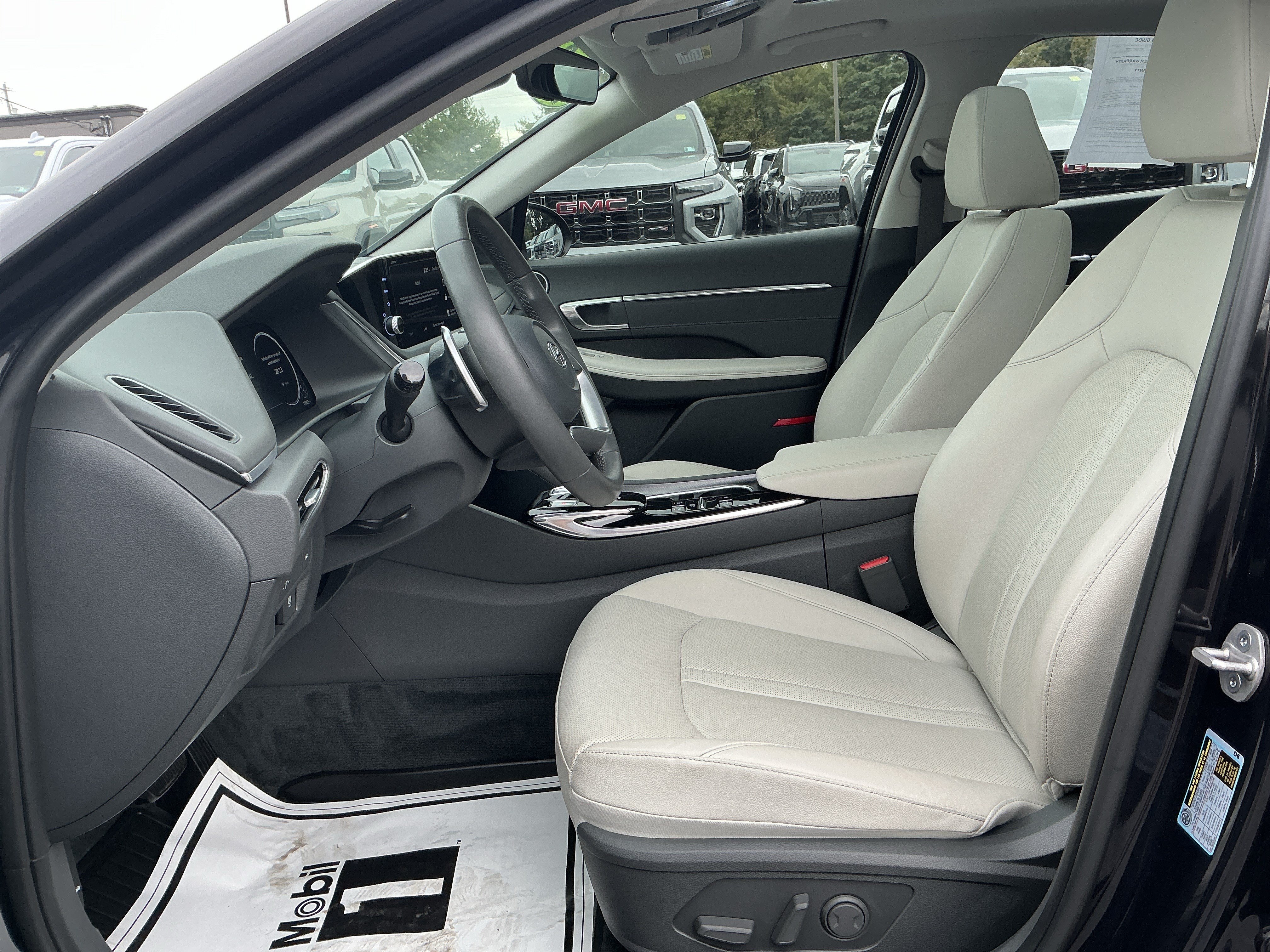 Used 2023 Hyundai Sonata Limited FWD image 15
