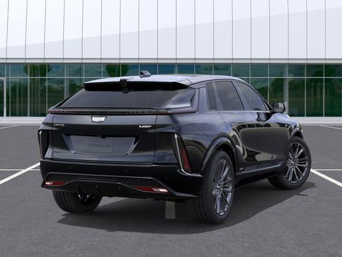 New 2026 Cadillac Lyriq V image 4