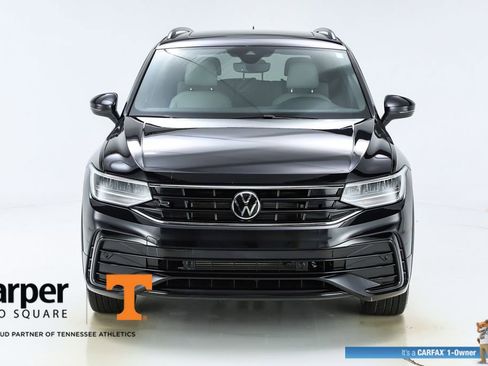 Used 2022 Volkswagen Tiguan SE R-Line image 54