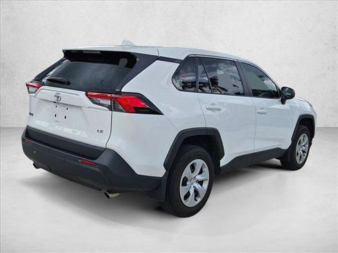 Used 2024 Toyota RAV4 LE FWD image 5
