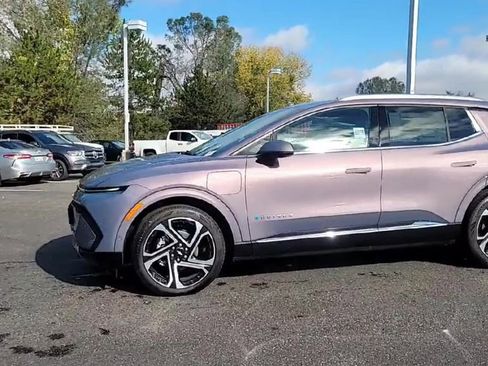 New 2026 Chevrolet Equinox EV LT image 5