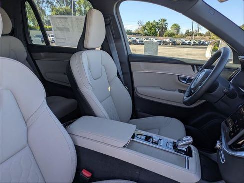 New 2026 Volvo XC90 T8 Plus w/ Protection Package Premier AWD/4WD image 14