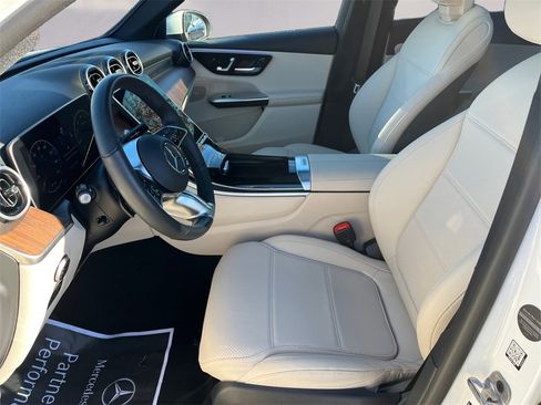 Certified 2025 Mercedes-Benz GLC 300 4MATIC image 9
