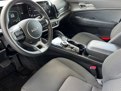 Used 2023 Kia Sportage LX AWD/4WD image 12