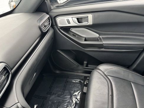 Used 2020 Ford Explorer ST w/ ST Street Pack image 21