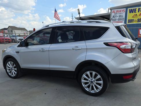 Used 2017 Ford Escape Titanium image 11