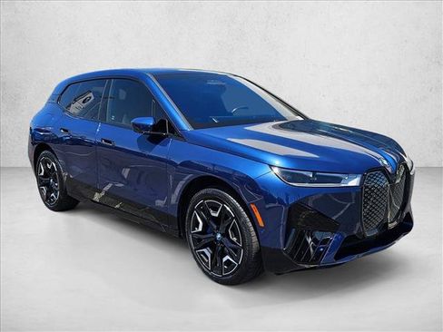 Certified 2025 BMW iX xDrive50 AWD/4WD image 3