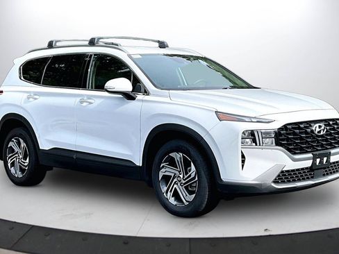 Used 2023 Hyundai Santa Fe SEL FWD image 2