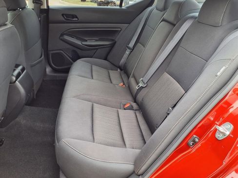 Used 2024 Nissan Altima 2.5 SV w/ SV Premium Package image 24