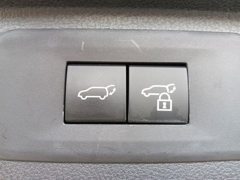 Used 2024 Toyota Grand Highlander AWD image 32