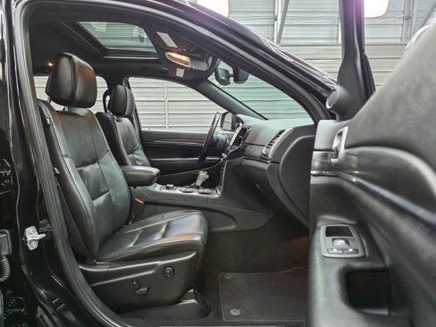 Used 2021 Jeep Grand Cherokee Limited AWD/4WD image 14