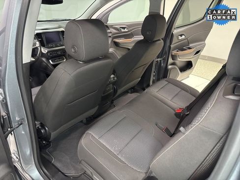 Used 2020 GMC Acadia SLE image 22