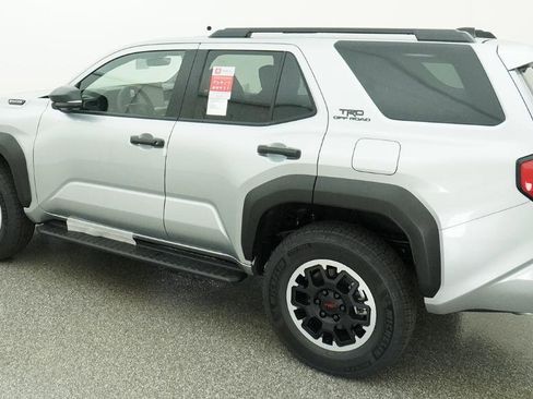 New 2026 Toyota 4Runner TRD Off-Road Premium AWD/4WD image 7