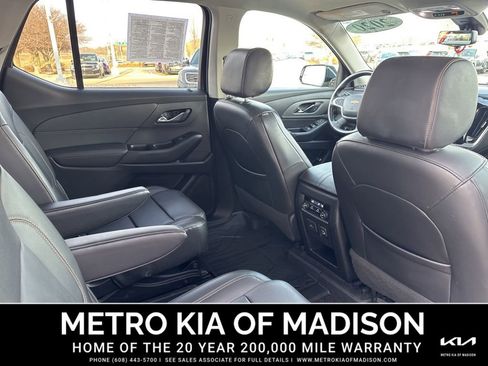 Used 2020 Chevrolet Traverse LT w/ LT Premium Package image 35