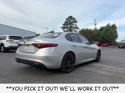Used 2021 Alfa Romeo Giulia Sprint w/ Nero Edizione RWD image 6