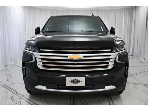 Used 2023 Chevrolet Tahoe High Country AWD/4WD image 3