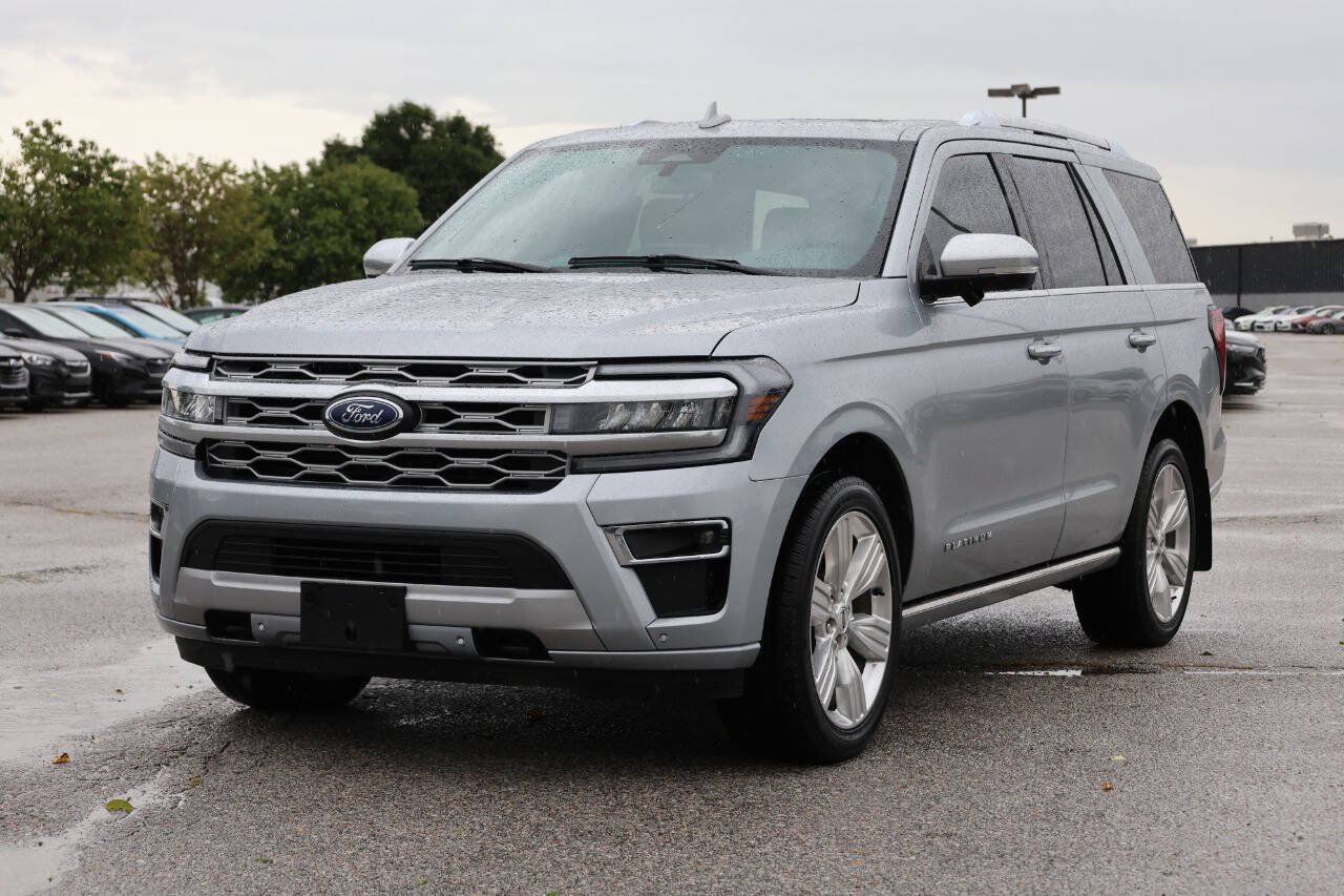 Used 2023 Ford Expedition Platinum AWD/4WD image 6