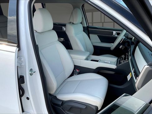 New 2026 Hyundai Santa Fe SE image 11