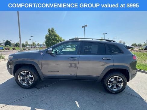 Used 2019 Jeep Cherokee Trailhawk w/ Comfort/Convenience Group AWD/4WD image 4