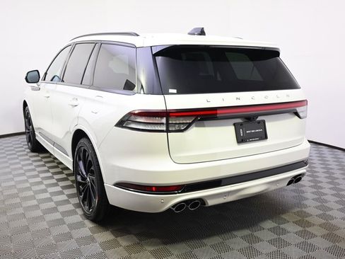 New 2026 Lincoln Aviator Reserve image 4