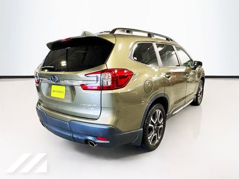 Used 2023 Subaru Ascent Limited w/ Technology Package AWD/4WD image 5