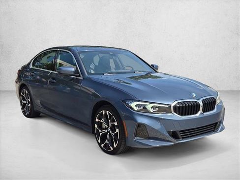 Used 2025 BMW 330i xDrive Sedan AWD/4WD image 3