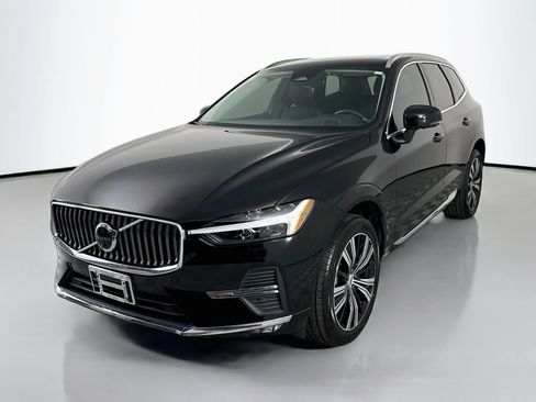 Used 2023 Volvo XC60 B5 Plus AWD/4WD image 1