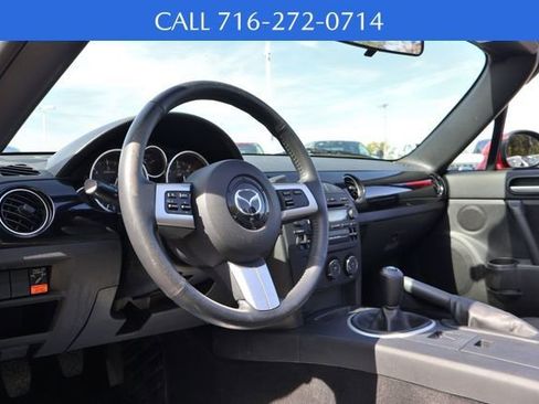 Used 2008 MAZDA MX-5 Miata Sport w/ Convenience Pkg image 17