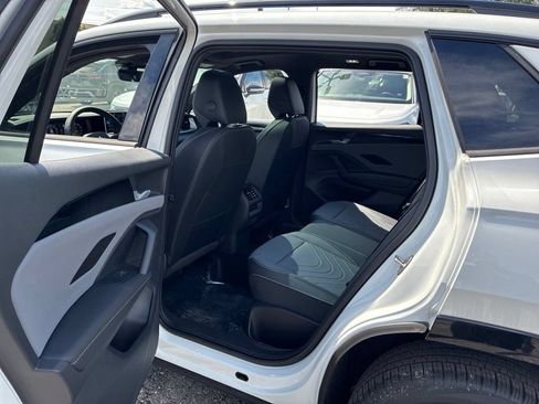 New 2026 Volkswagen Tiguan SE R-Line AWD/4WD image 43