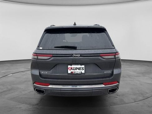 Used 2023 Jeep Grand Cherokee Overland AWD/4WD image 11
