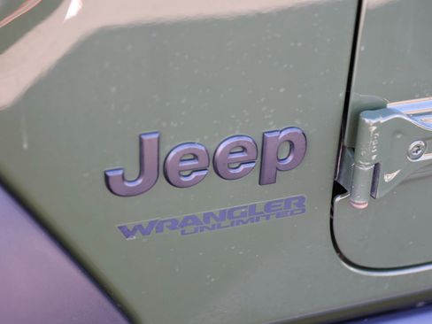Used 2021 Jeep Wrangler Unlimited Sport image 10